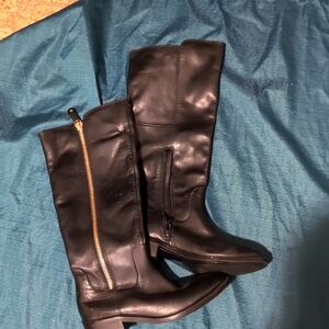Brand New never worn Also boots